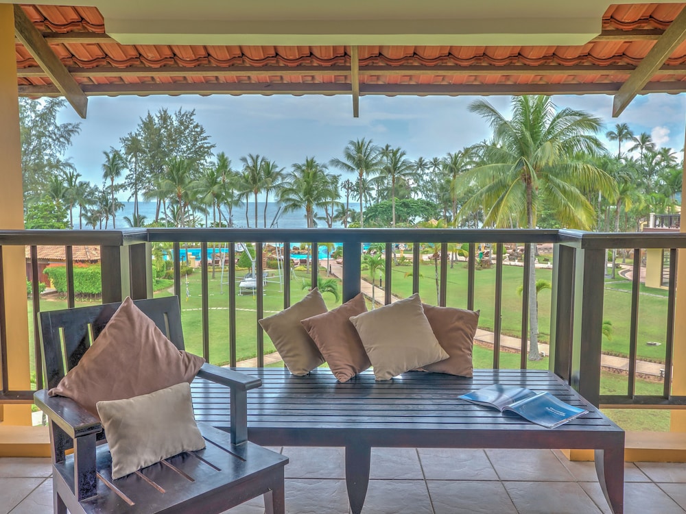Nirwana Resort Hotel 53/74