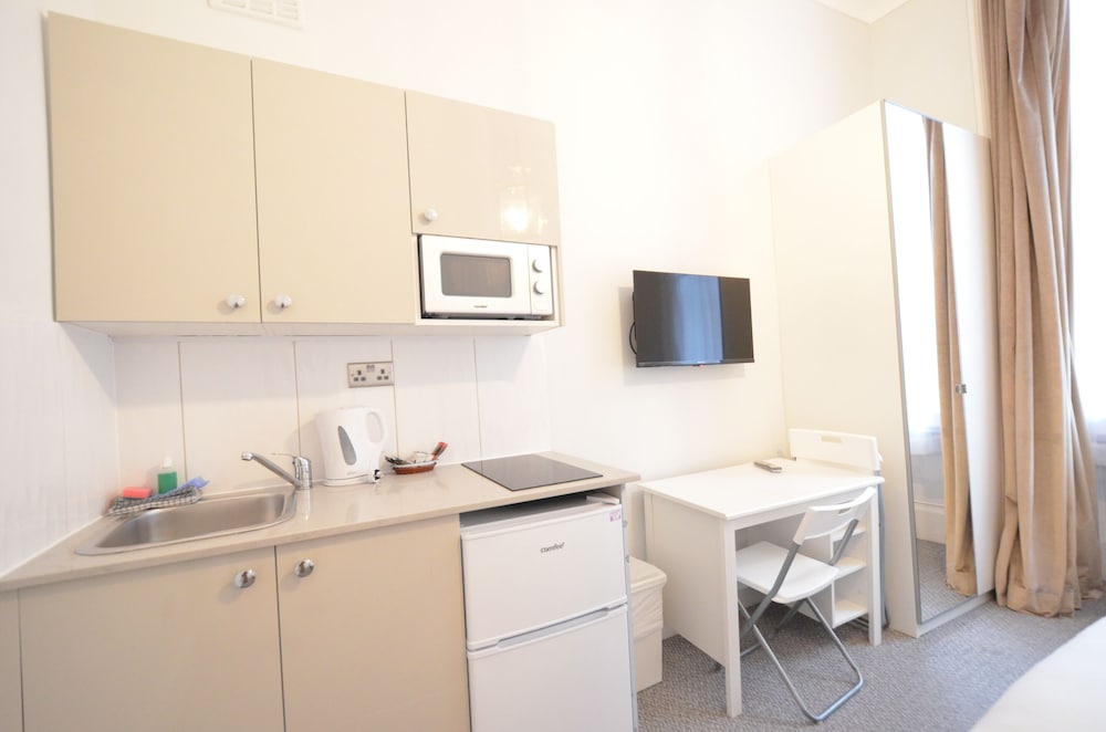 Amber Residence Hotel 40/50