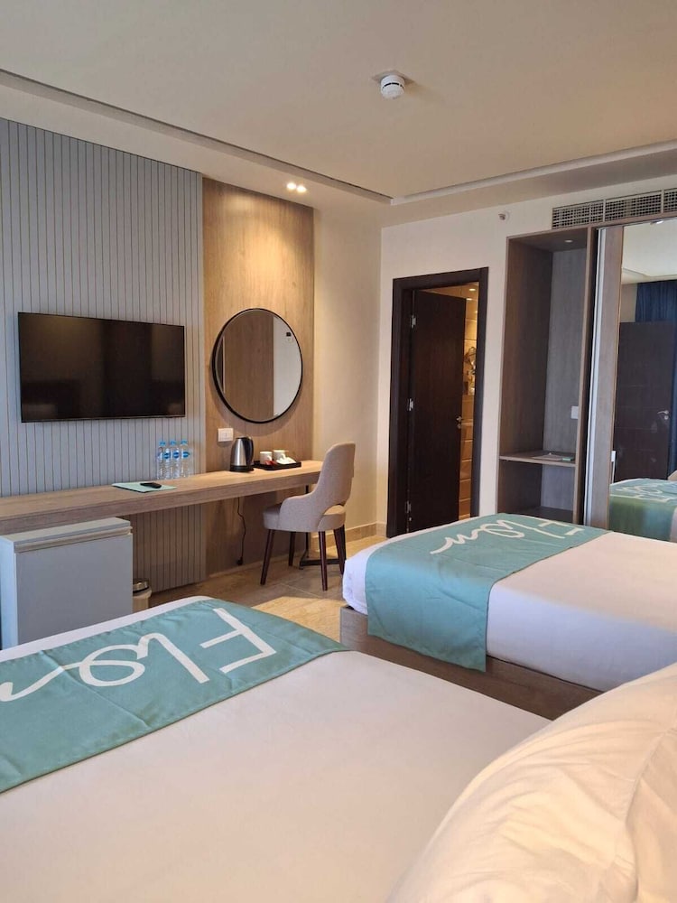 FLOW Spectrum Resort Sahl Hasheesh 28/102
