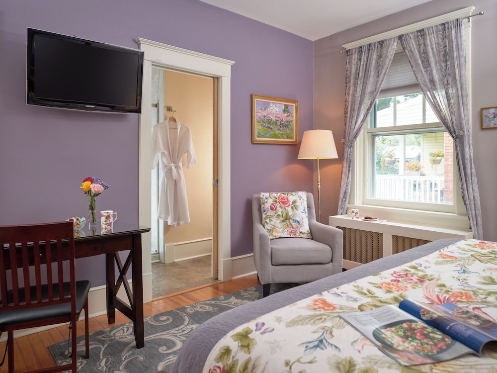 Mooreland Garden Inn 25/33