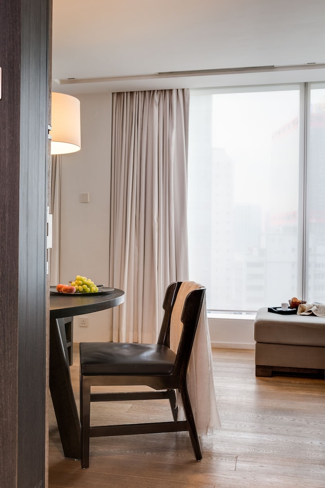 THE JERVOIS 8/50