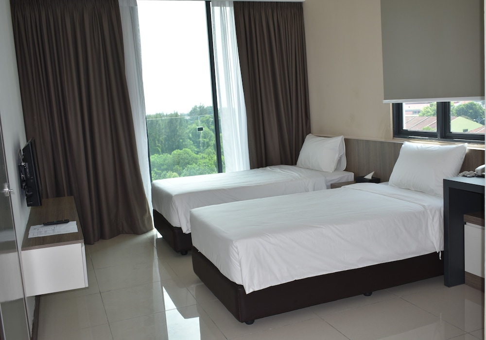 D Wharf Hotel And Serviced Residence 18/71