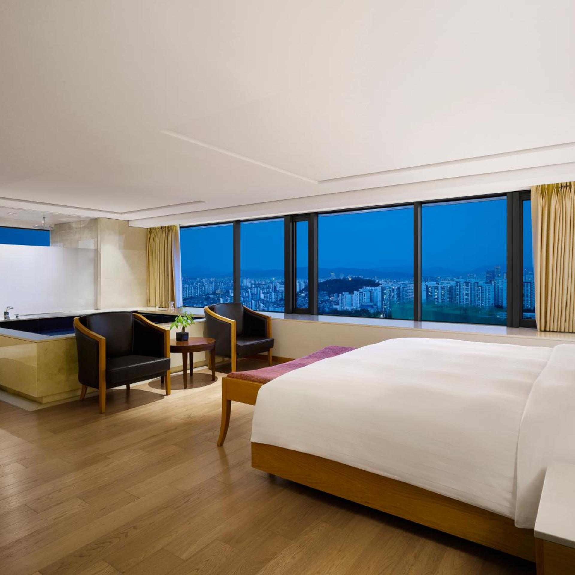 Interior, Pool, Deluxe, Lounge Access