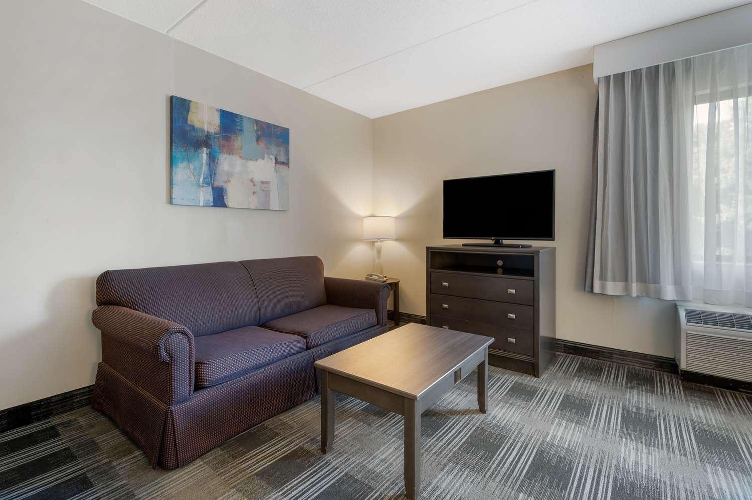 Best Western Plus Alexandria / Fort Belvoir 25/40