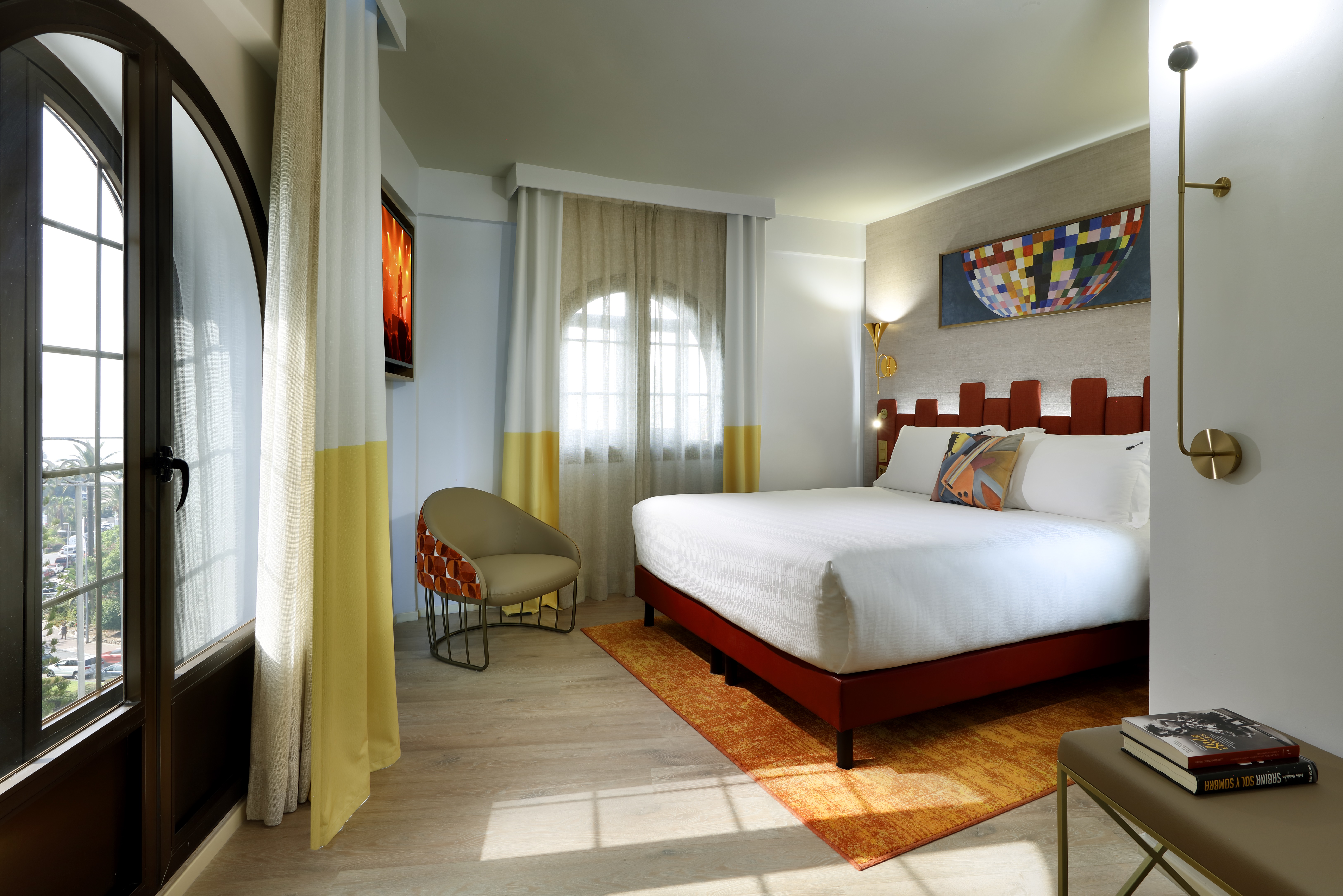 Suite, King Bed
