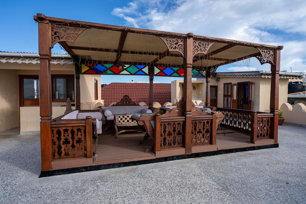 Mizingani Seafront Hotel 70/80