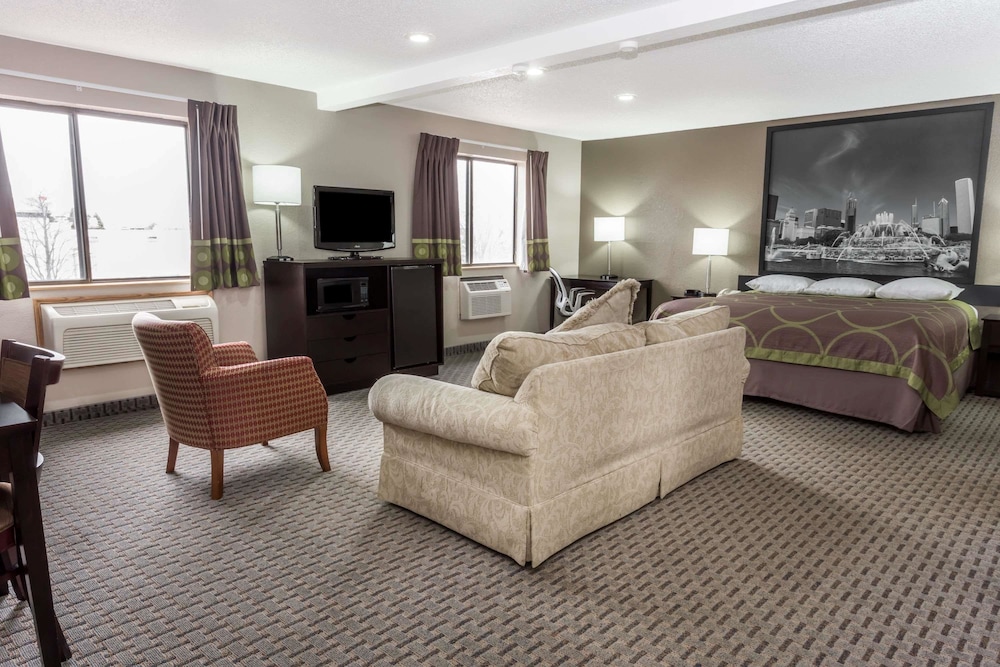 Super 8 by Wyndham Mundelein/Libertyville Area 28/45