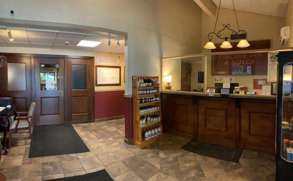 Fireside Inn And Suites 13/64