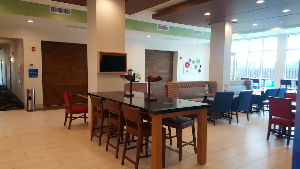 HOLIDAY INN EXPRESS NORTH AUGUSTA 43/55