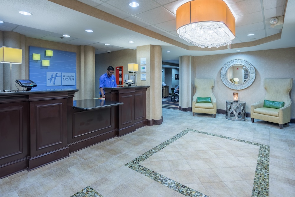 Holiday Inn Express Hanover 8/71