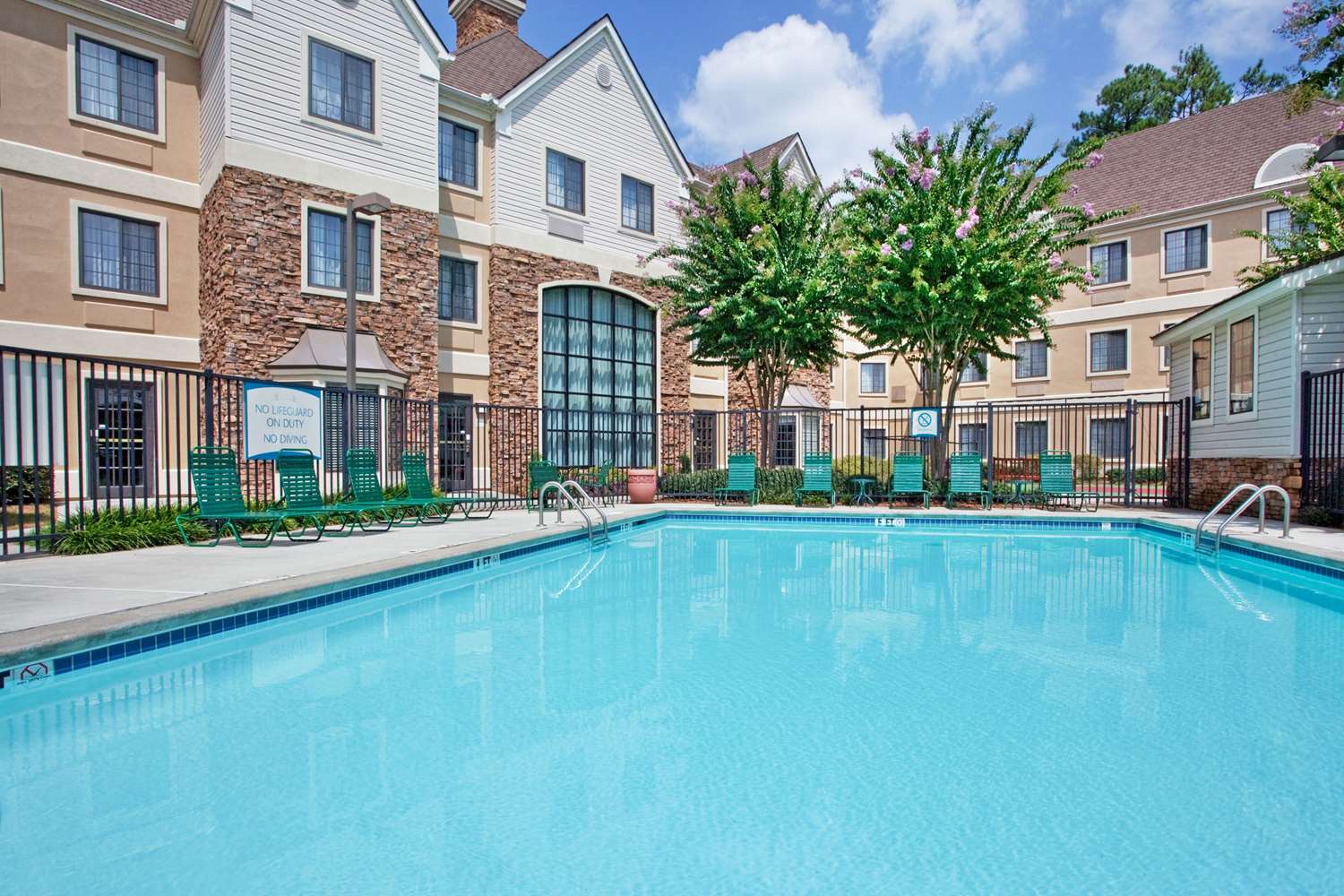 Sonesta ES Suites Atlanta Alpharetta Avalon 16/16