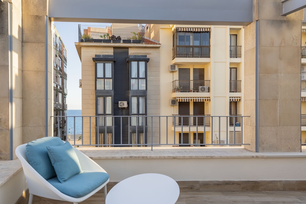 Odyssey Rooms Alicante 38/50