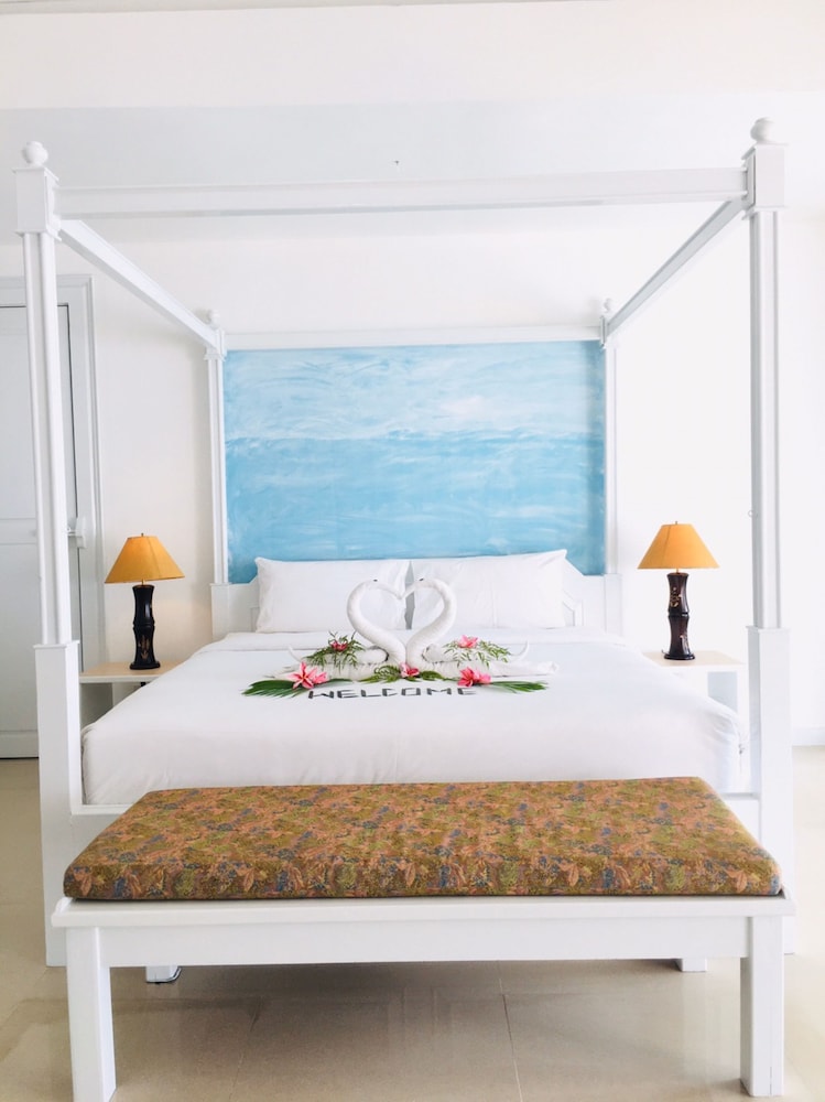 Sand Sea Beach Resort 19/46
