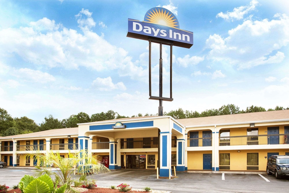 Days Inn by Wyndham Covington 2/23