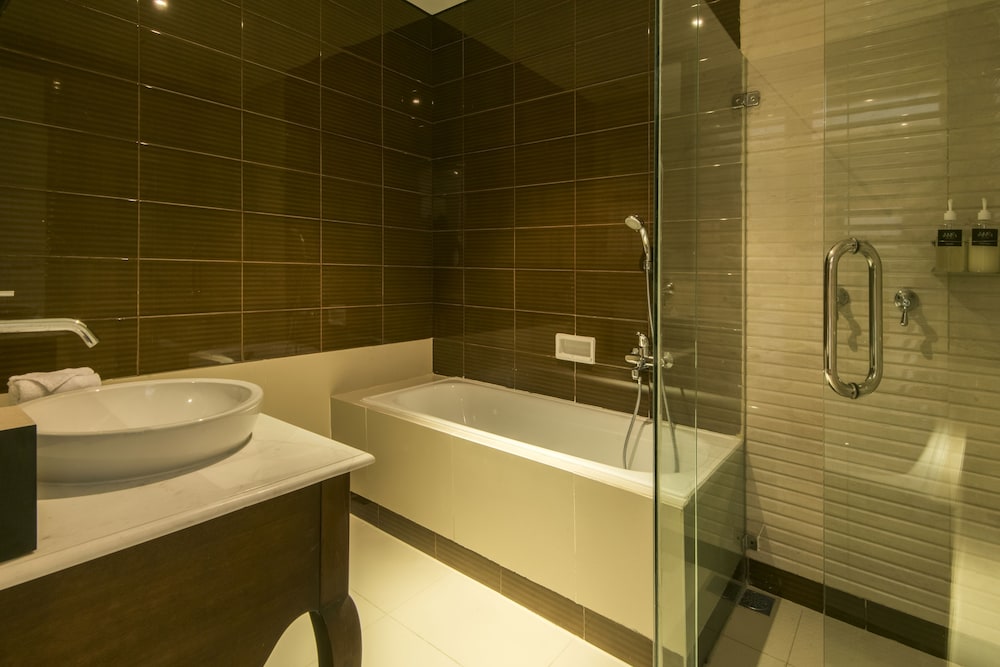 غرفة عائلية بسرير كينج وسرير بطابقين، Yans House Hotel Bali 7/7