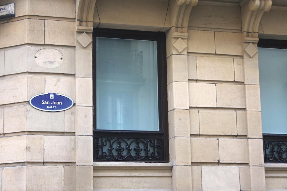 Talaia Hostel 16/32