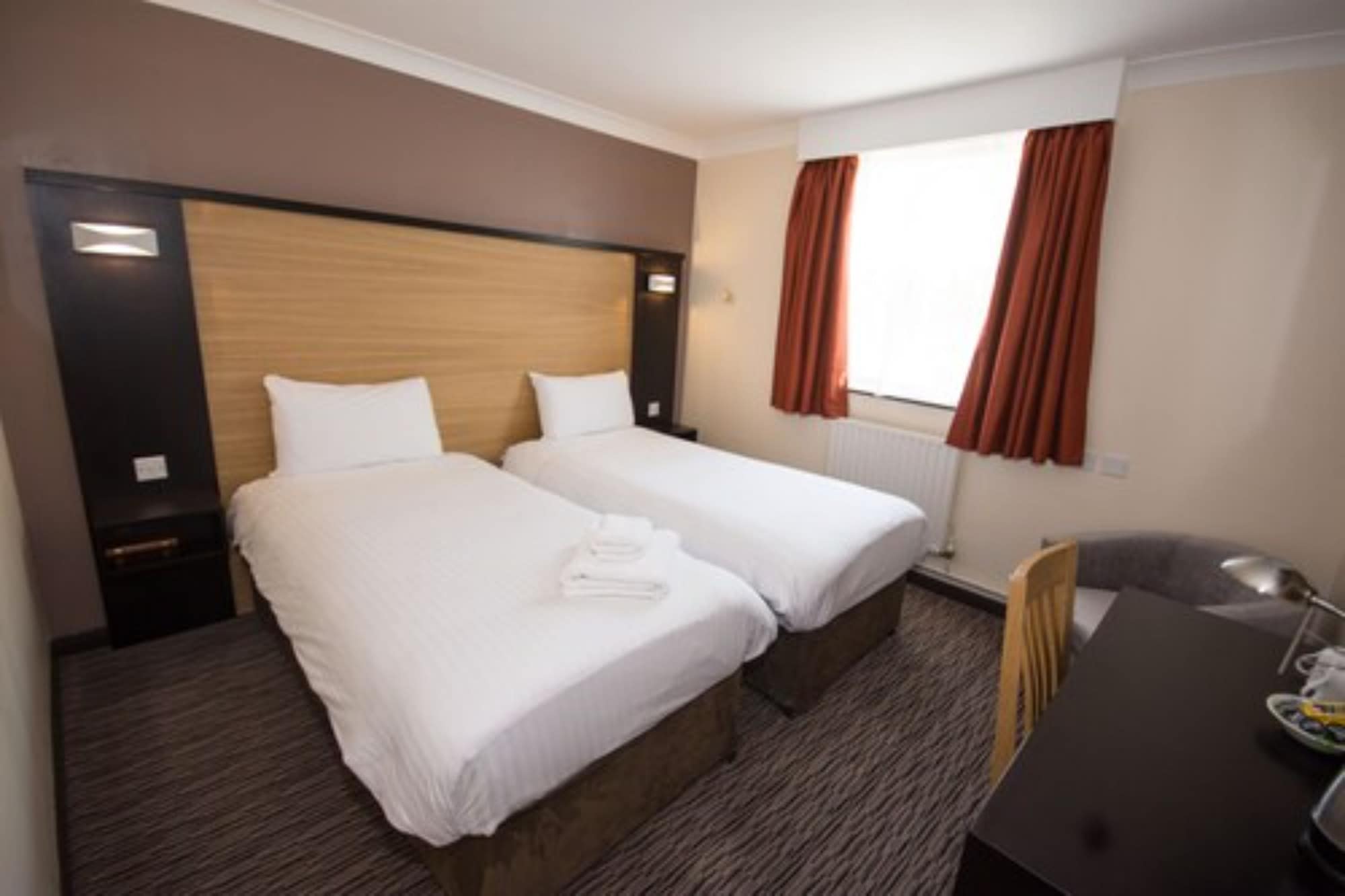 غرفة قياسية بسريرين منفصلين، Dragonfly Hotel Bury St Edmunds 4/7