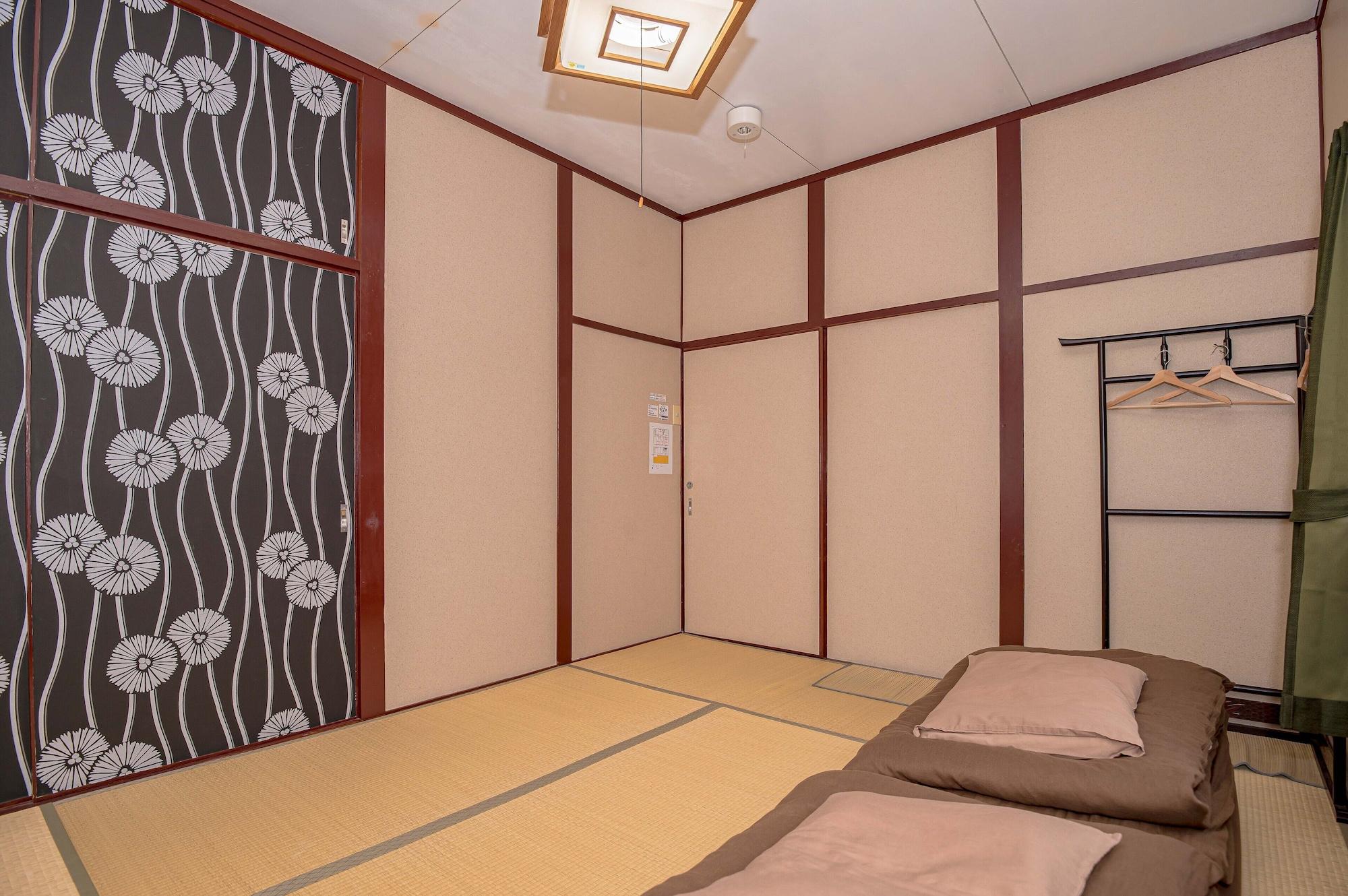 Galo Hostel Kobe 33/40