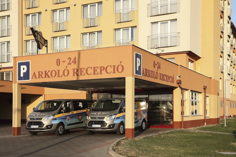 AIRPORT HOTEL BUDAPEST 5/73