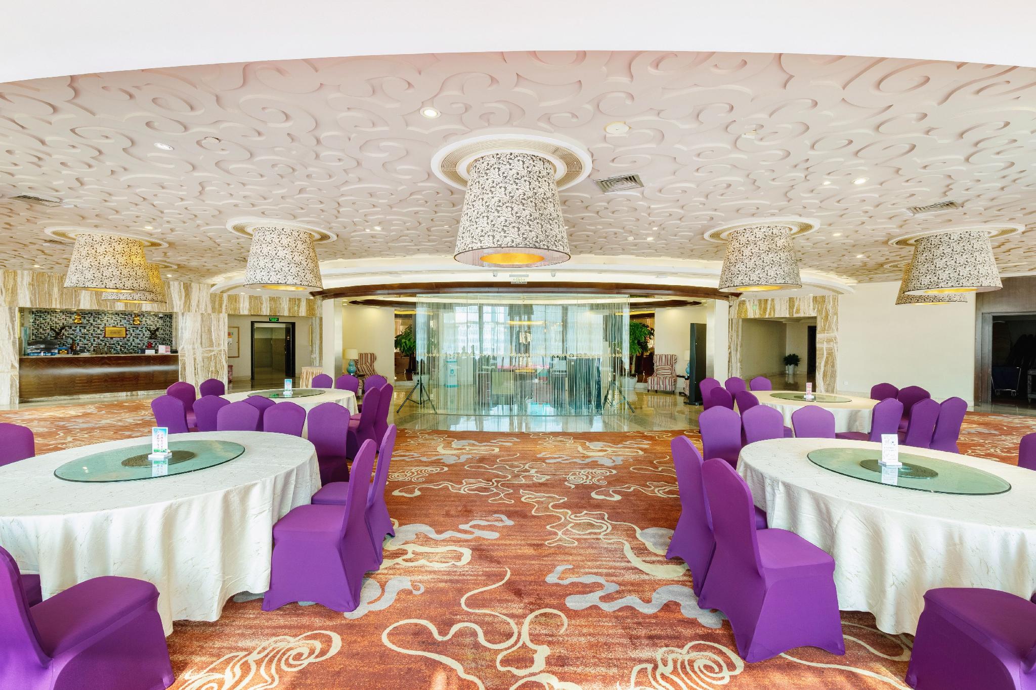 Cenbest Jinling Grand Hotel 41/60