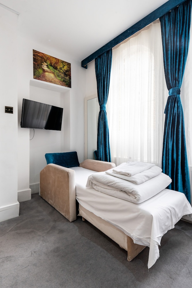 Vilenza Hotel 18/50