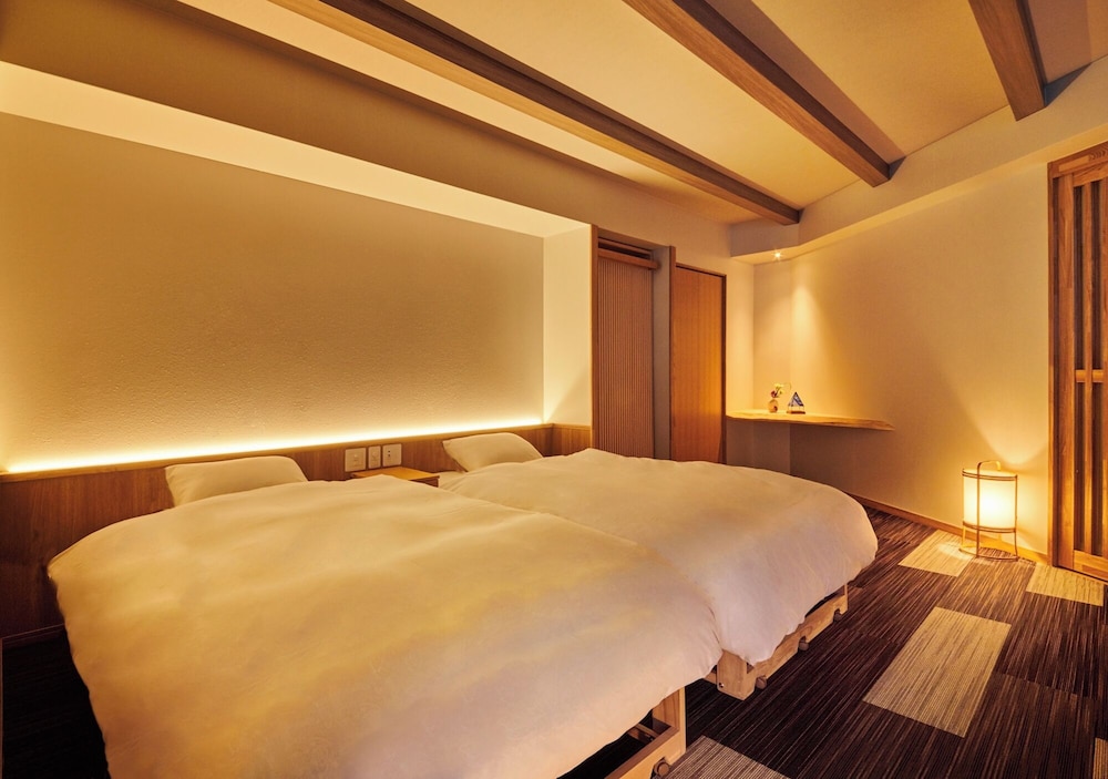 Ryokan Beniayu 7/48