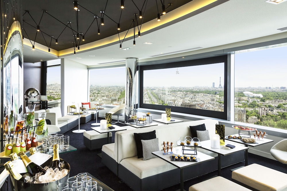 Melia Paris La Defense 51/73