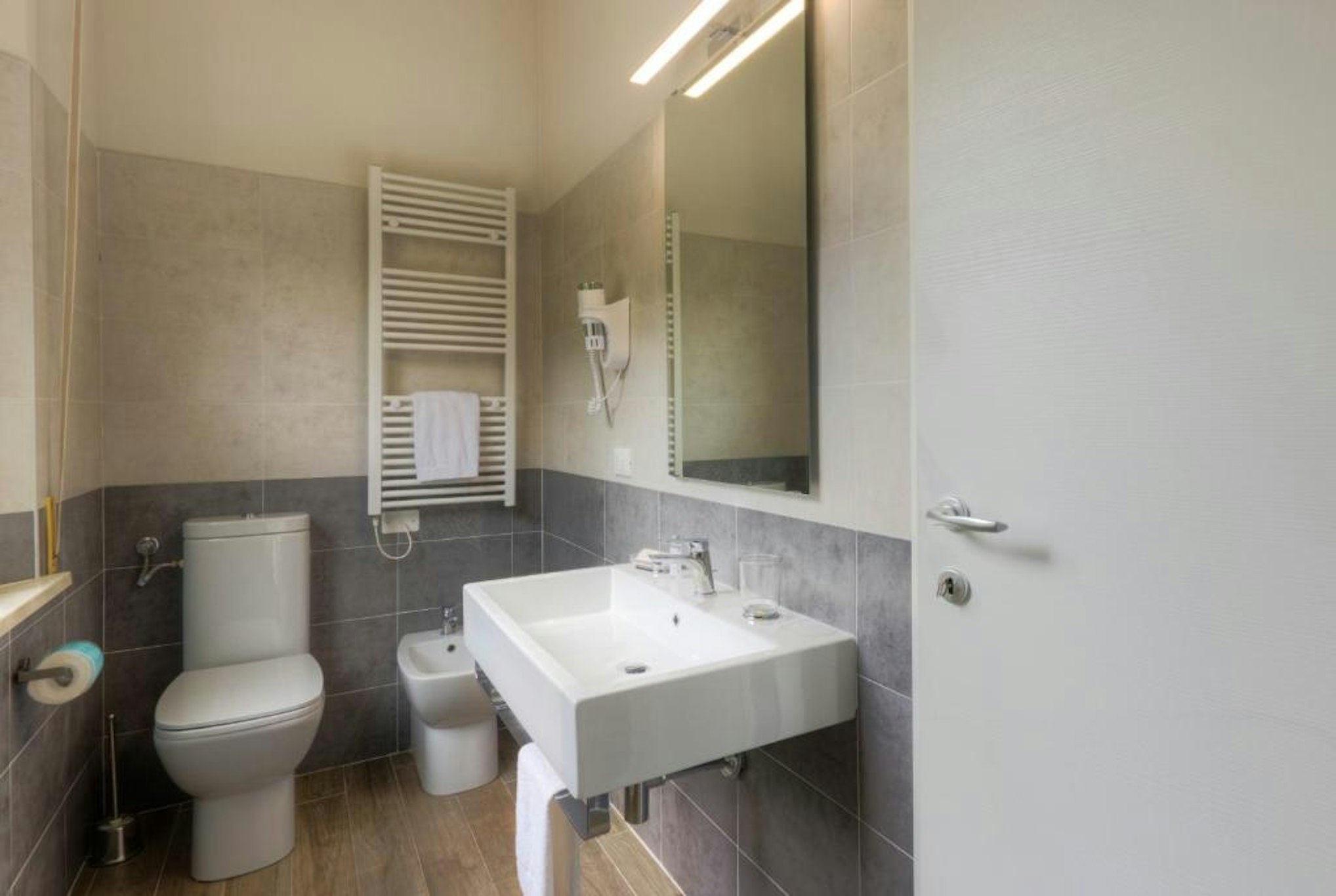 Hotel Terme Di Frasassi 20/20