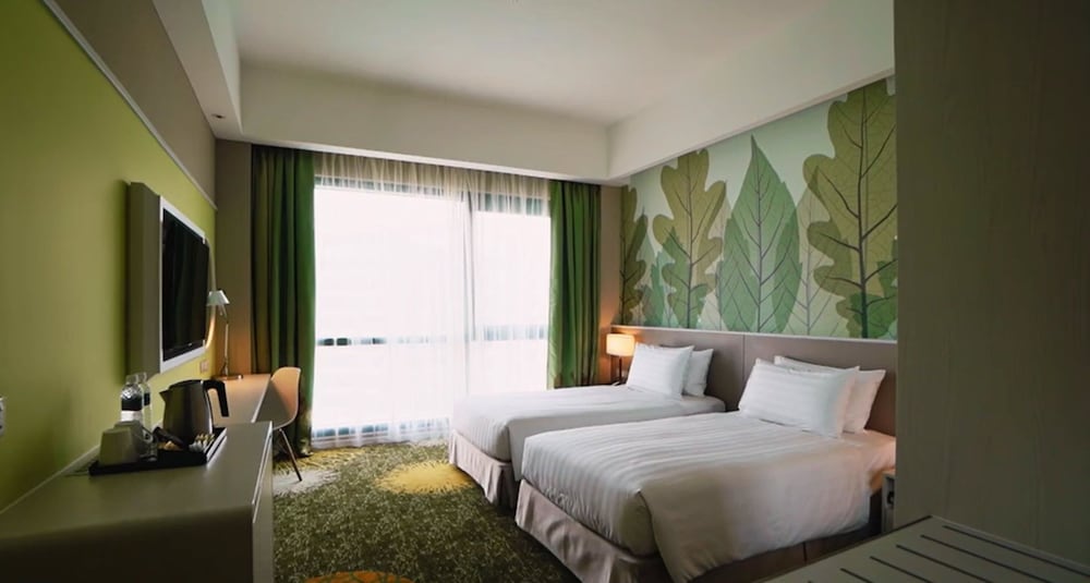 Sunway Velocity Hotel 24/65