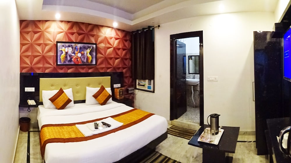 Hotel Noida International 13/50
