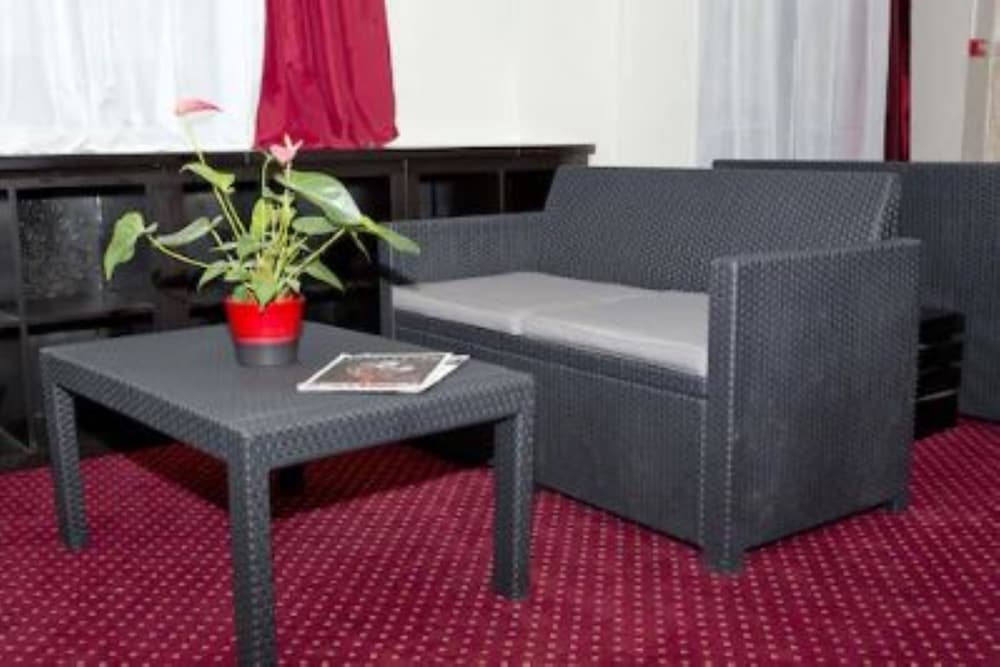 Hipotel Pere Lachaise Hotel 42/60