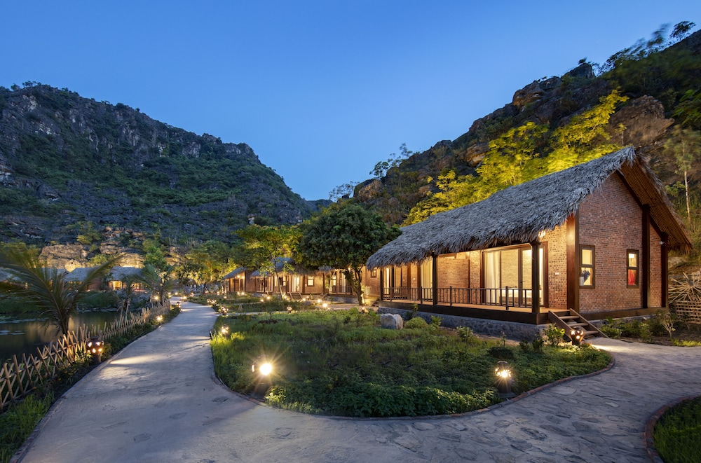 Muong Village Ninh Binh 36/39