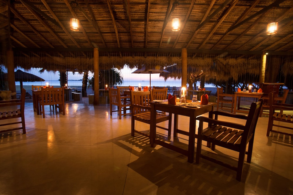 Nilaveli Beach Hotel 27/50