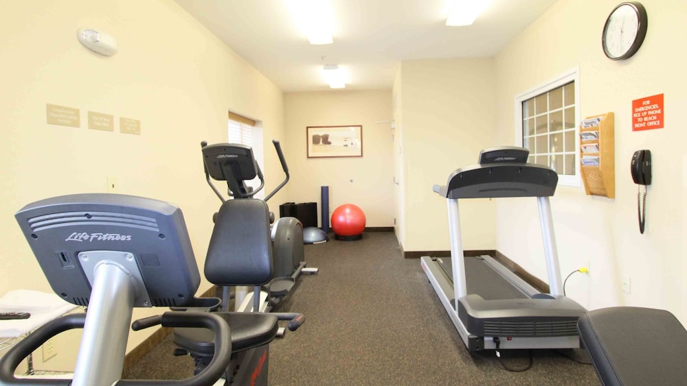 CANDLEWOOD SUITES BOWLING GREEN 24/69