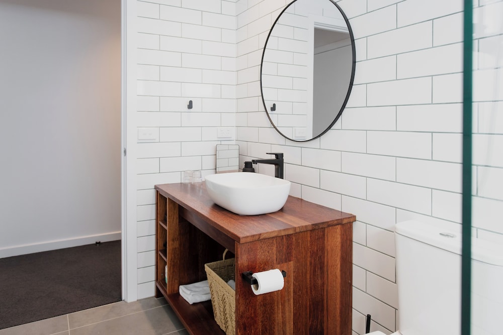 Yarra Valley Grand Hotel 50/50