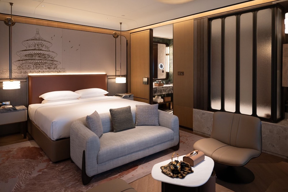 Jianguo Hotel Huanqiu 15/43