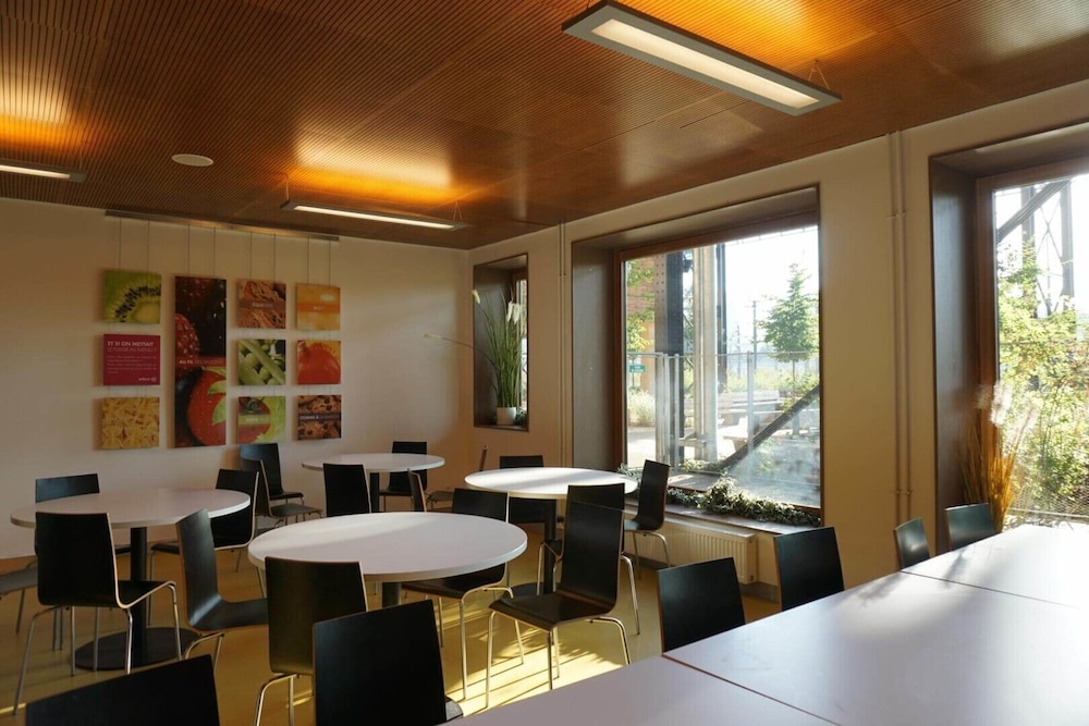 Auberge de Jeunesse Paris Yves Robert 34/50