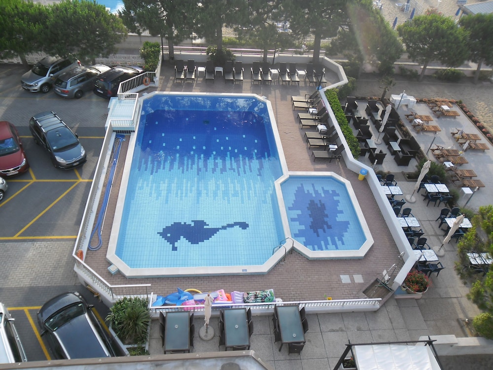 Hotel La Bussola 16/50