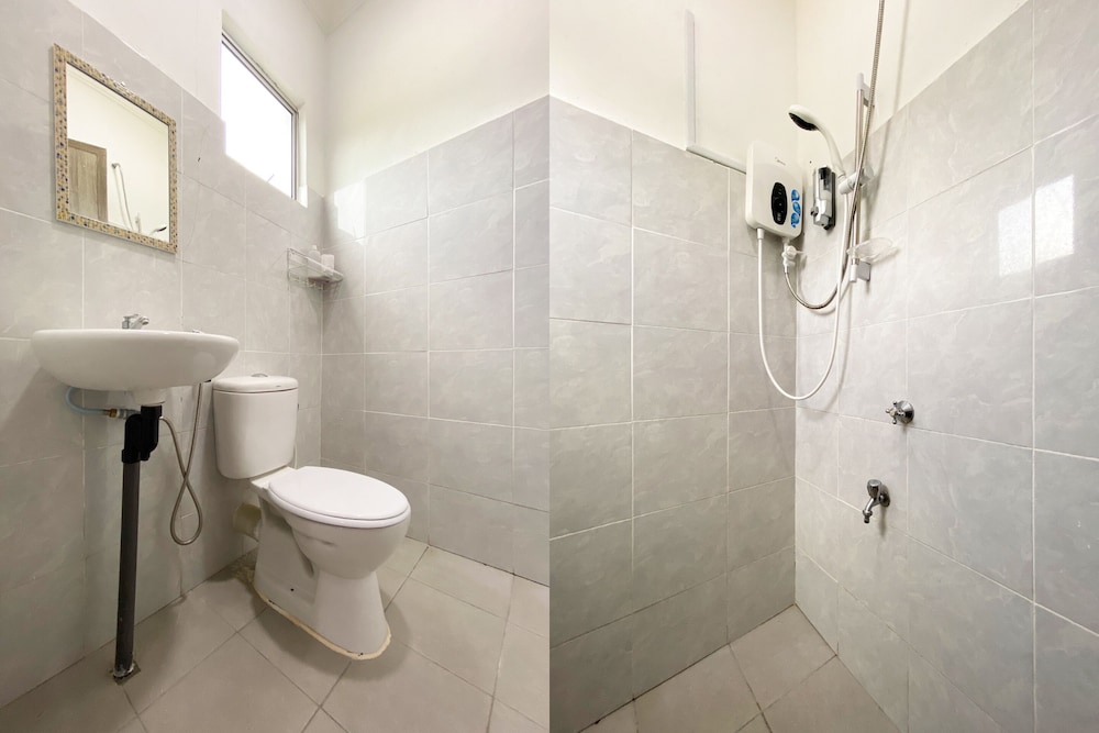 Hotel O Dh Residence 32/33