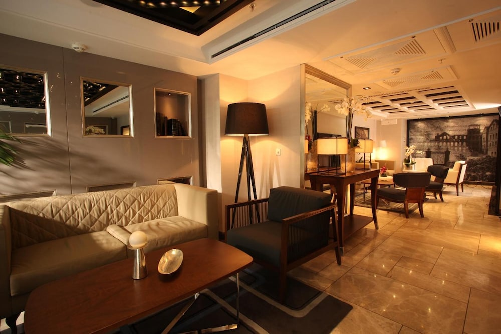 La Villa Hotel 22/41