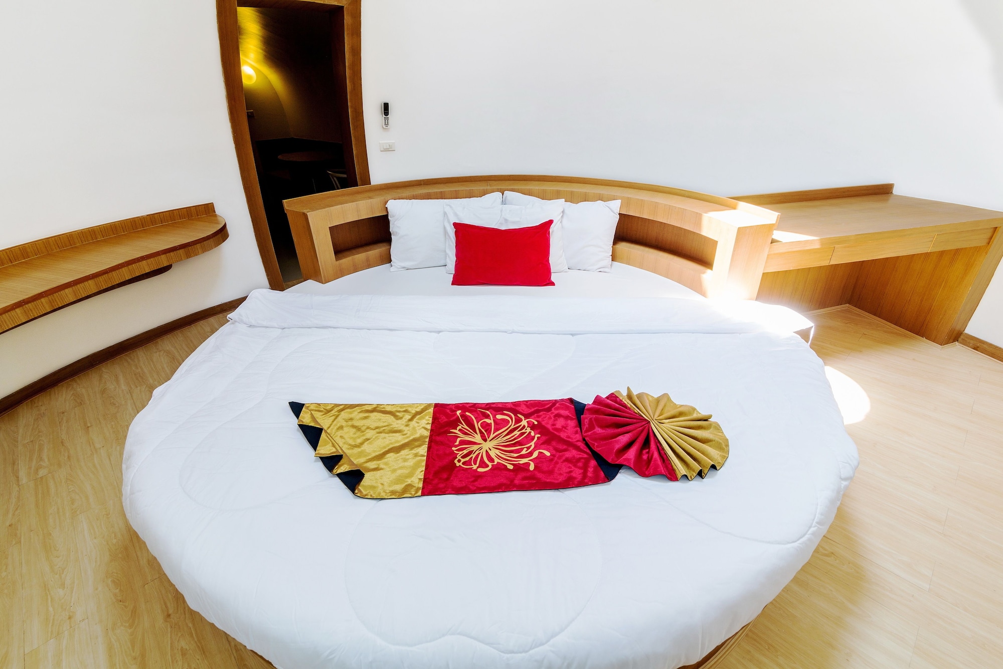 Dna, Double Bed