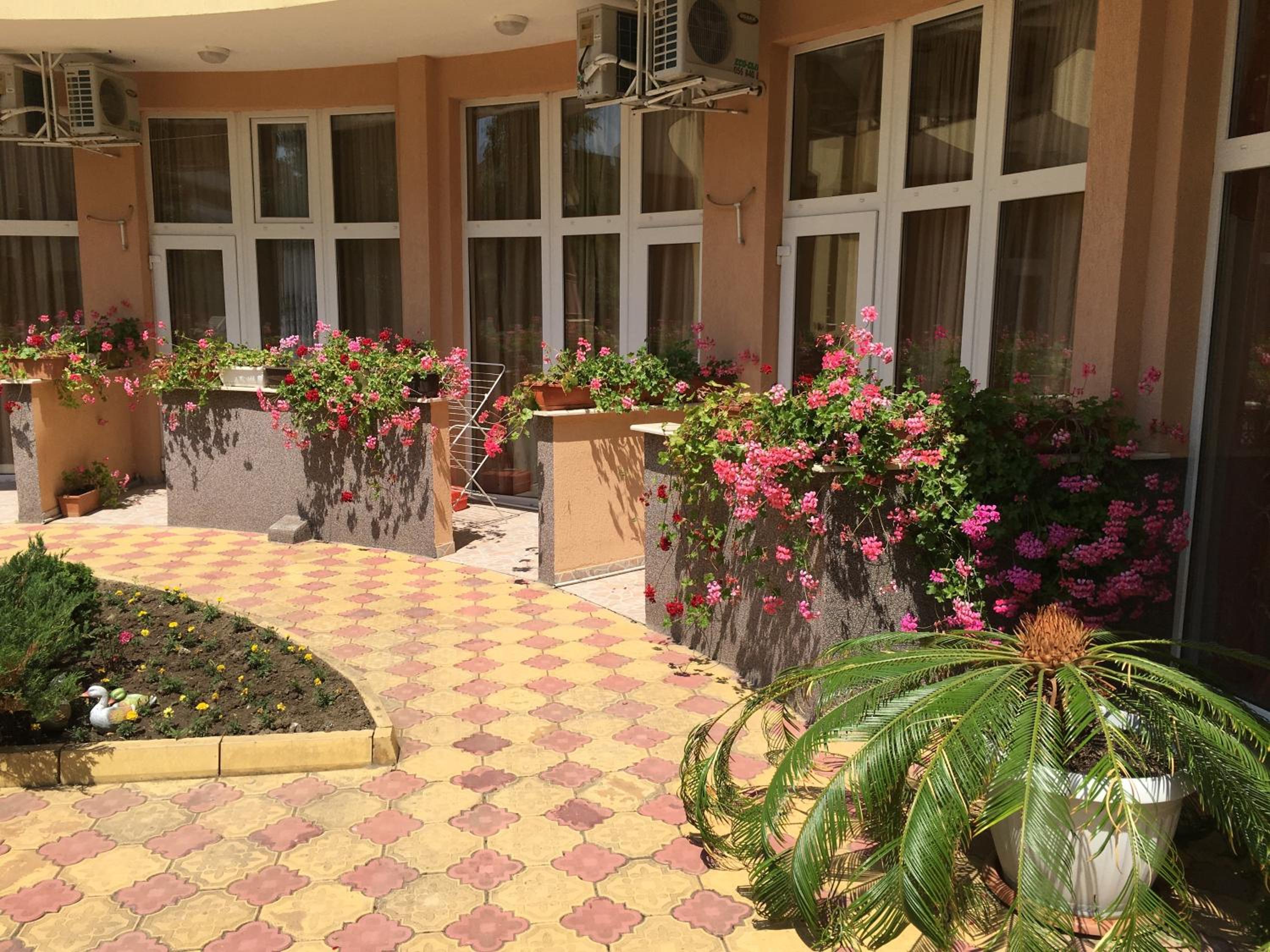 Beatris Family Hotel 46/53