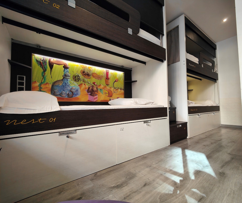 Free Hostels Barcelona 11/71