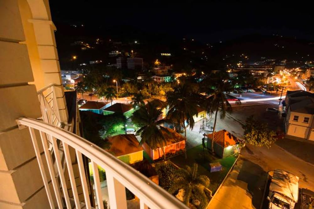 Marias By the Sea Hotel 3/44