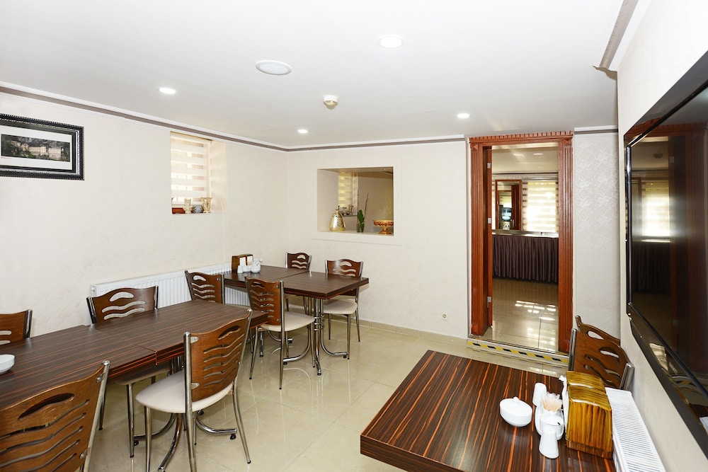 Hotel New House 55/68