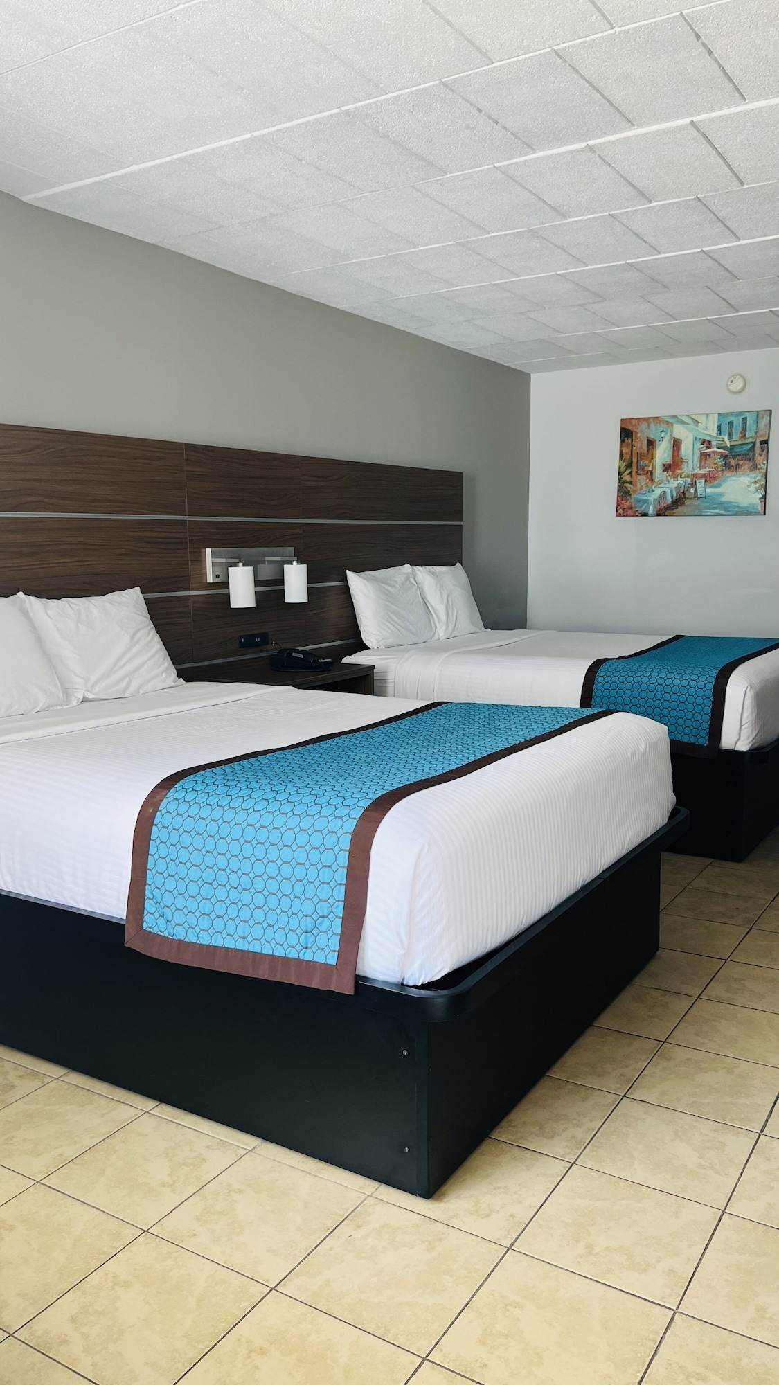 Deluxe, Studio, 2 Queen Beds, Oceans 2700 3/9