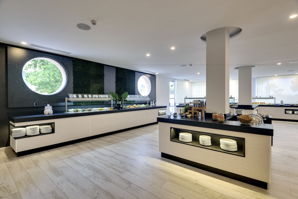 Playa Garden Selection Hotel & Spa 12/69