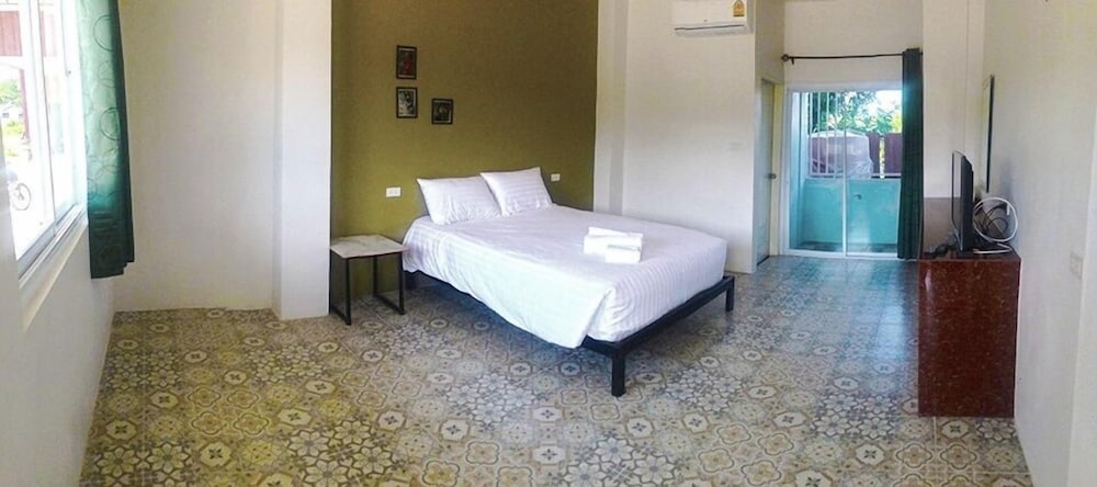 Standard, Double Bed