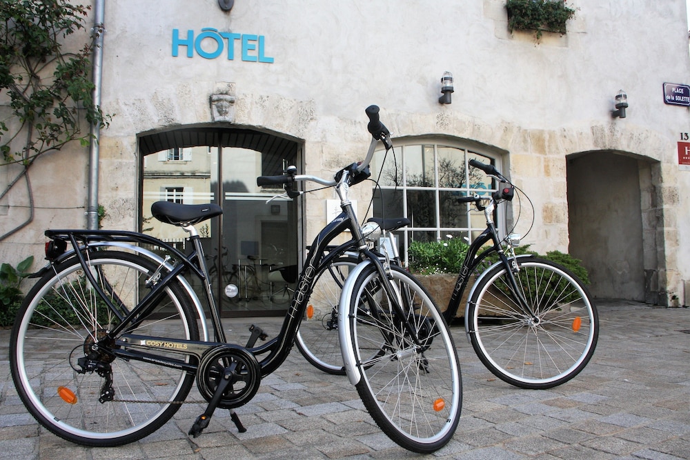 SAINT NICOLAS HOTEL 51/80