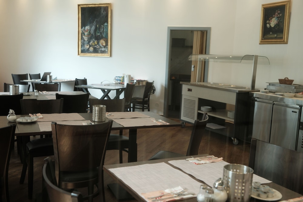 RESIDENZ HOTEL 35/48